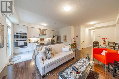 35 Conarty Crescent, Whitby, ON - Indoor Photo Showing Living Room