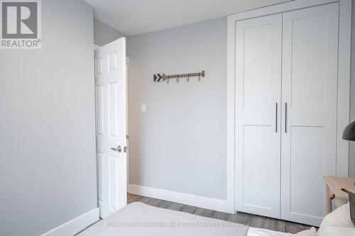 62 Guise Street E, Hamilton, ON - Indoor Photo Showing Bedroom