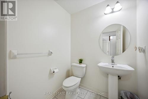 31 Rushlands Crescent, Whitby, ON - Indoor Photo Showing Bathroom