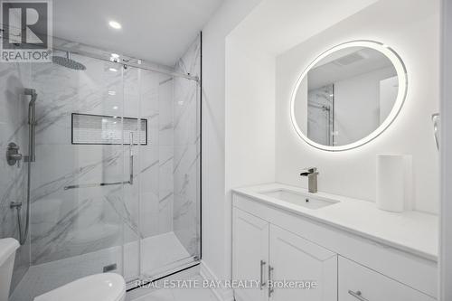 31 Rushlands Crescent, Whitby, ON - Indoor Photo Showing Bathroom