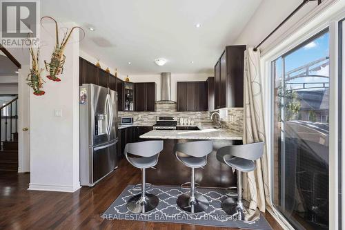 31 Rushlands Crescent, Whitby, ON - Indoor Photo Showing Dining Room