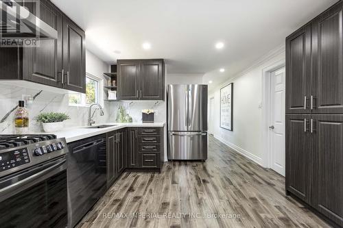 241 Woodycrest Avenue, Georgina, ON - Indoor Photo Showing Kitchen With Stainless Steel Kitchen With Upgraded Kitchen