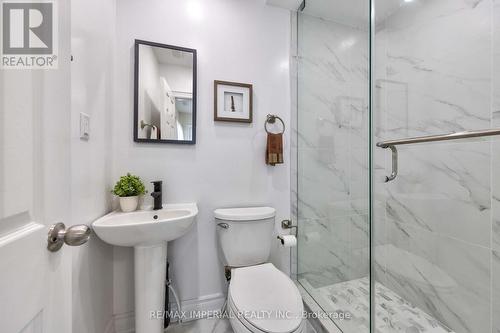 241 Woodycrest Avenue, Georgina, ON - Indoor Photo Showing Bathroom