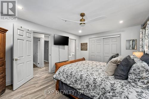 26832 Park Road W, Georgina, ON - Indoor Photo Showing Bedroom