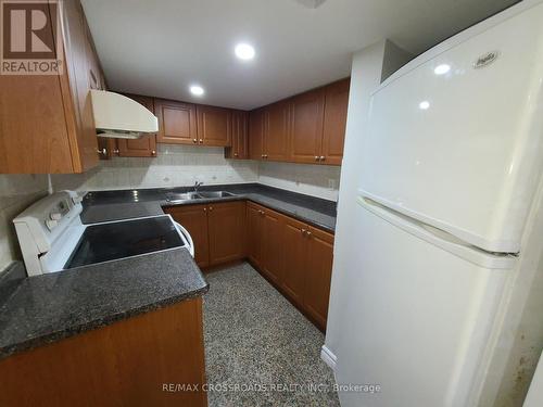 Bsmt - 147 Rizal Avenue, Markham, ON - Indoor Photo Showing Kitchen With Double Sink