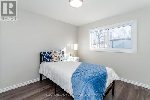 17 - 5263 Elliott Sideroad, Tay, ON - Indoor Photo Showing Bedroom