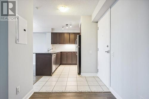 405 - 525 Wilson Avenue, Toronto, ON - Indoor Photo Showing Kitchen