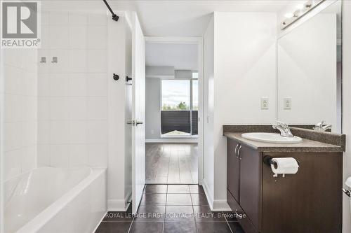 405 - 525 Wilson Avenue, Toronto, ON - Indoor Photo Showing Bathroom