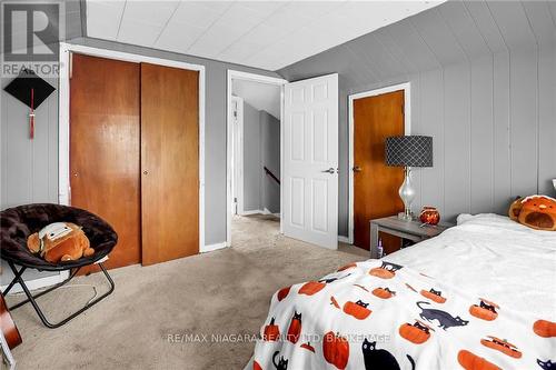 2503 Coral Avenue, Fort Erie (Stevensville), ON - Indoor Photo Showing Bedroom