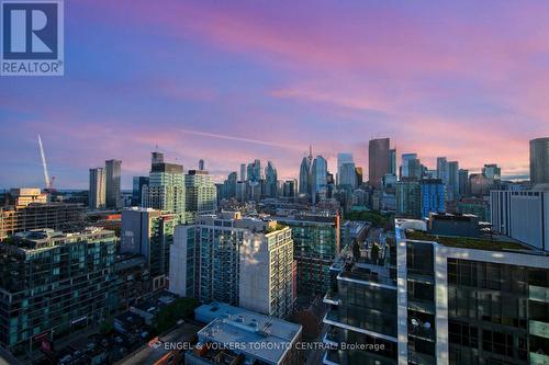 1915 - 460 Adelaide Street E, Toronto, ON - Outdoor With View