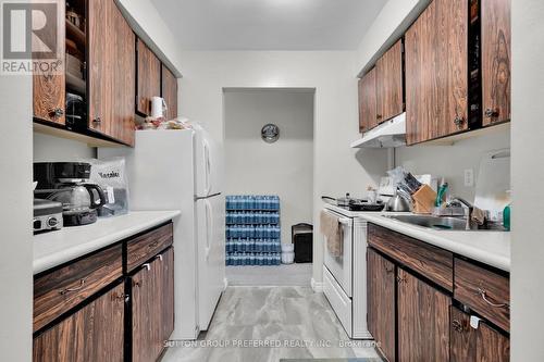 524 Egerton Street, London, ON - Indoor Photo Showing Kitchen