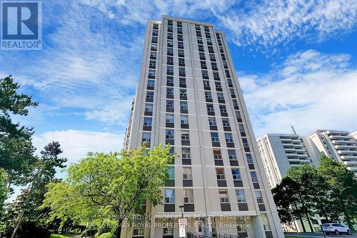 702 - 20 Forest Manor Road, Toronto, ON - Outdoor With Facade