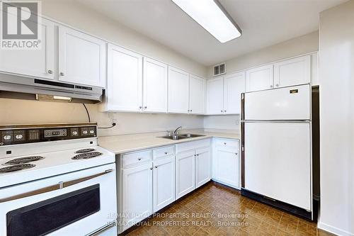 702 - 20 Forest Manor Road, Toronto, ON - Indoor Photo Showing Kitchen With Double Sink