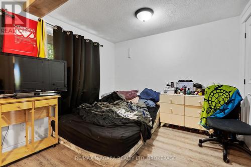 3069 Empire Place, Niagara Falls, ON - Indoor Photo Showing Bedroom