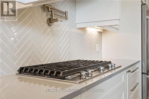 13 Francesco Crescent, St. Catharines, ON - Indoor Photo Showing Kitchen