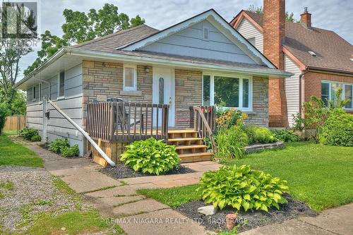 12 Cliff Road, St. Catharines, ON - Outdoor With Facade