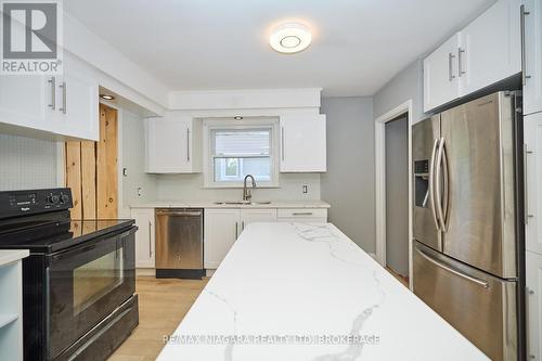 12 Cliff Road, St. Catharines, ON - Indoor Photo Showing Kitchen