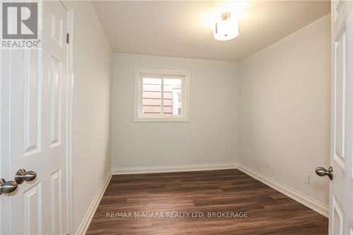 261 Vine Street, St. Catharines (Fairview), ON - Indoor Photo Showing Other Room