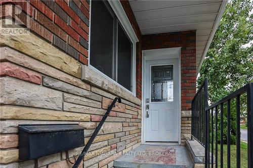 261 Vine Street, St. Catharines (Fairview), ON - Outdoor With Exterior