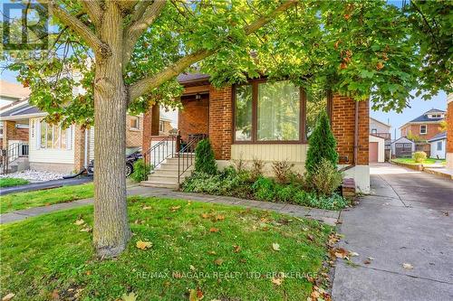 5020 Fifth Avenue, Niagara Falls, ON - Outdoor