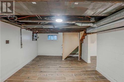 5020 Fifth Avenue, Niagara Falls, ON - Indoor Photo Showing Basement