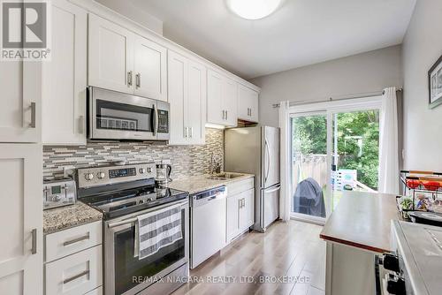 B - 90 Ormond Street N, Thorold (557 - Thorold Downtown), ON - Indoor Photo Showing Kitchen With Upgraded Kitchen