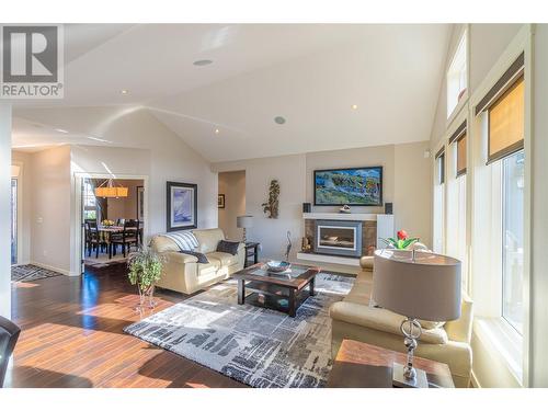 1821 Ironwood Crescent, Kamloops, BC - Indoor Photo Showing Living Room With Fireplace