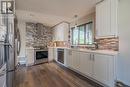 991 12Th Street, Kamloops, BC  - Indoor Photo Showing Kitchen With Upgraded Kitchen 