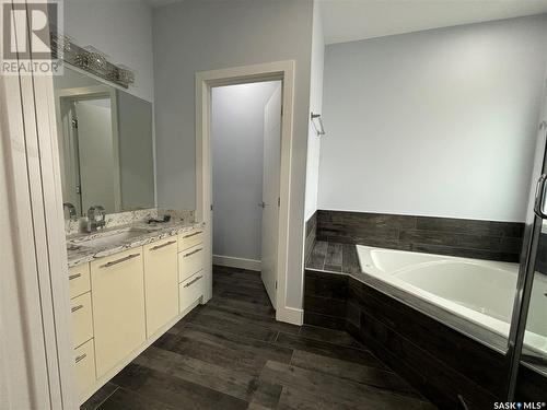 135 Fast Crescent, Saskatoon, SK - Indoor Photo Showing Bathroom