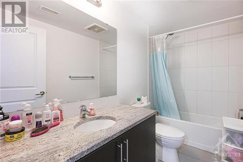 429 Kent Street Unit#425, Ottawa, ON - Indoor Photo Showing Bathroom