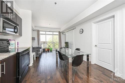 429 Kent Street Unit#425, Ottawa, ON - Indoor Photo Showing Kitchen