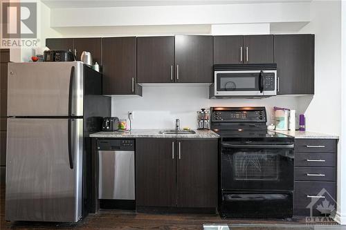 429 Kent Street Unit#425, Ottawa, ON - Indoor Photo Showing Kitchen