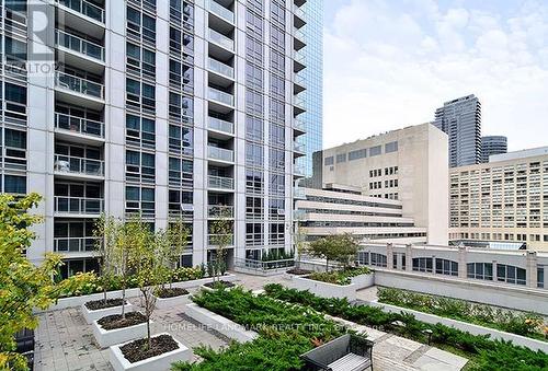 2104 - 761 Bay Street, Toronto, ON - Outdoor With Facade