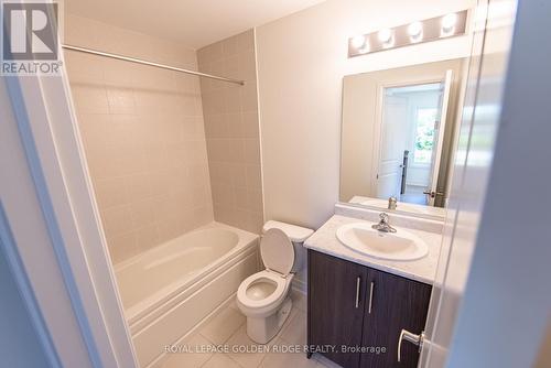 9 Shatner Turnabout, Vaughan, ON - Indoor Photo Showing Bathroom