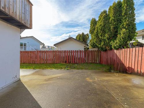 1741 Kenmore Rd, Saanich, BC 