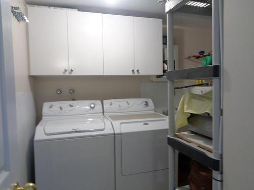 Salle de lavage - 7275 Av. De Beaufort, Montréal (Anjou), QC - Indoor Photo Showing Laundry Room