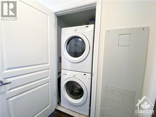 808 - 238 Besserer Street, Ottawa, ON - Indoor Photo Showing Laundry Room