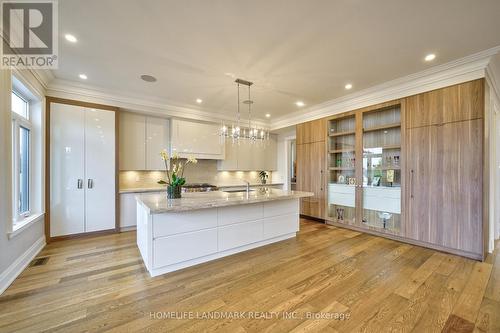 110 Mcallister Road, Toronto, ON - Indoor Photo Showing Kitchen With Upgraded Kitchen