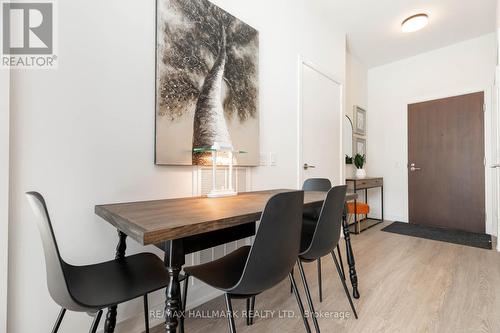 813 - 425 Front Street E, Toronto, ON - Indoor Photo Showing Dining Room