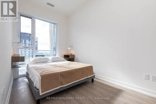 813 - 425 Front Street E, Toronto, ON - Indoor Photo Showing Bedroom