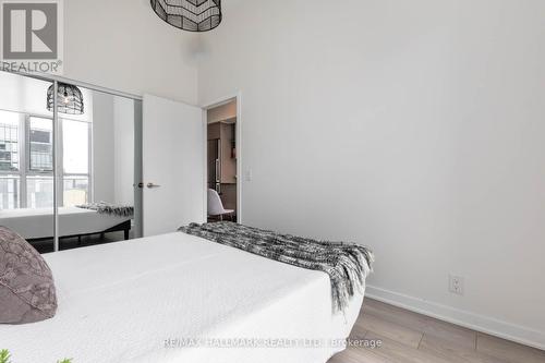 1009 - 120 Parliament Street, Toronto, ON - Indoor Photo Showing Bedroom