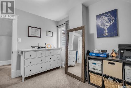 423 D Avenue S, Saskatoon, SK - Indoor Photo Showing Bedroom