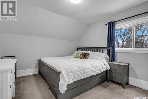 423 D Avenue S, Saskatoon, SK - Indoor Photo Showing Bedroom