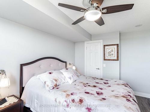 1019A-700 Humberwood Blvd, Toronto, ON - Indoor Photo Showing Bedroom