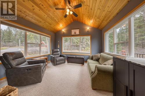 Den - 4880 James Street, Fairmont Hot Springs, BC - Indoor Photo Showing Living Room