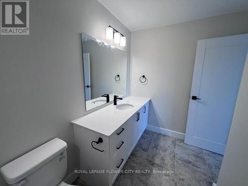 36 Dusenbury Drive, Loyalist, ON - Indoor Photo Showing Bathroom