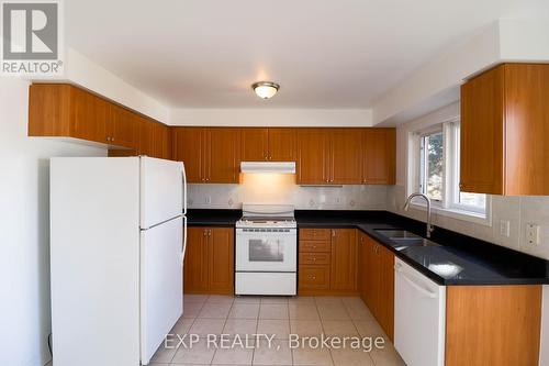 92 - 1128 Dundas Street W, Mississauga, ON - Indoor Photo Showing Kitchen With Double Sink