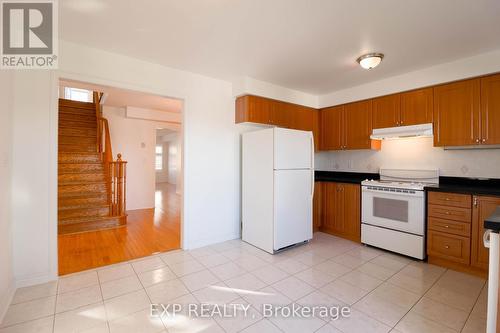 92 - 1128 Dundas Street W, Mississauga, ON - Indoor Photo Showing Kitchen