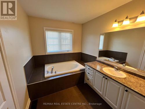 22 Twistleton Street, Caledon, ON - Indoor Photo Showing Bathroom