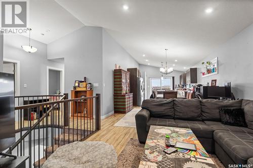 133 Cowan Crescent, Martensville, SK - Indoor Photo Showing Living Room